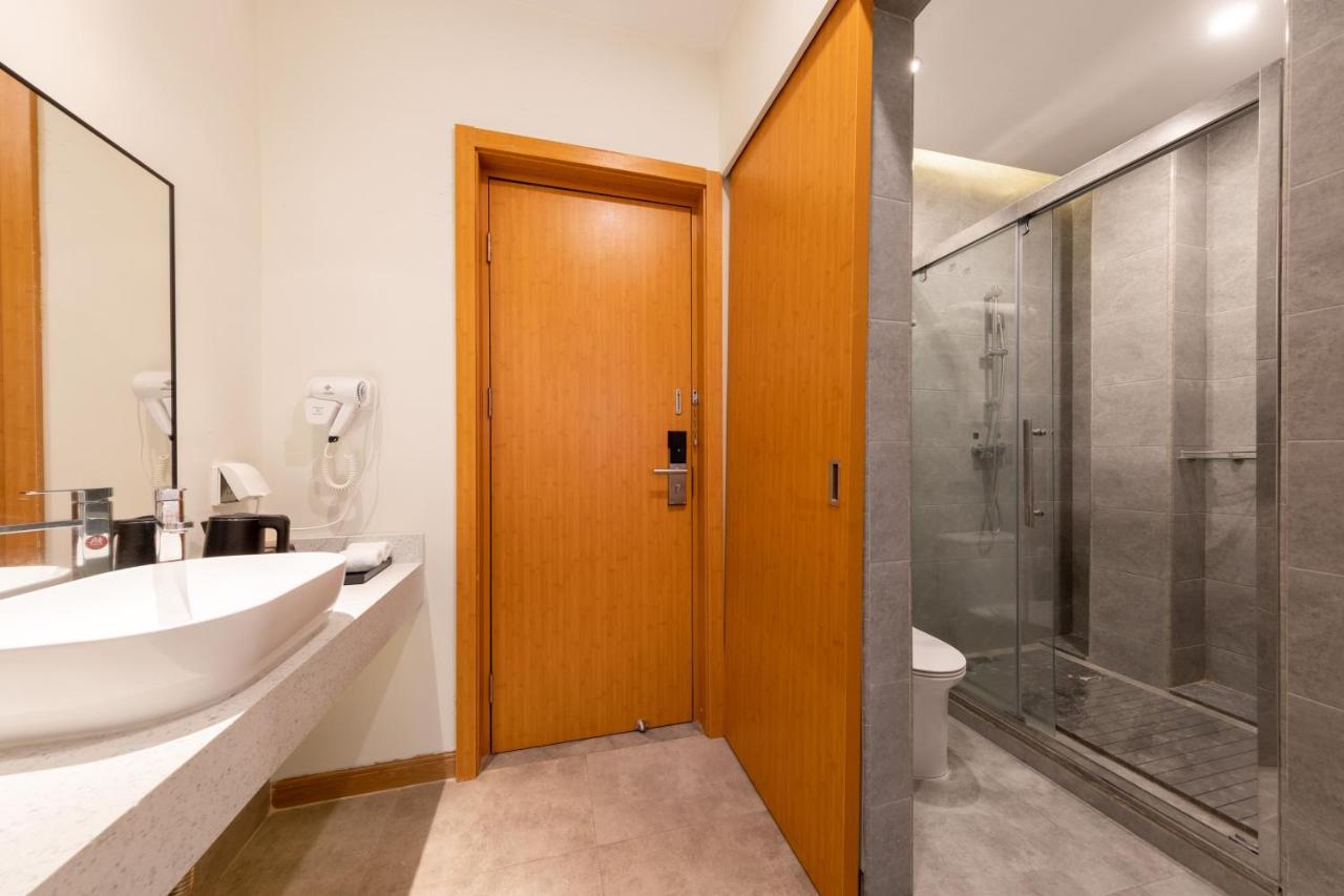 Xana Lite Hotel - Guangzhou Fangcun Huadiwan Metro Station Dış mekan fotoğraf