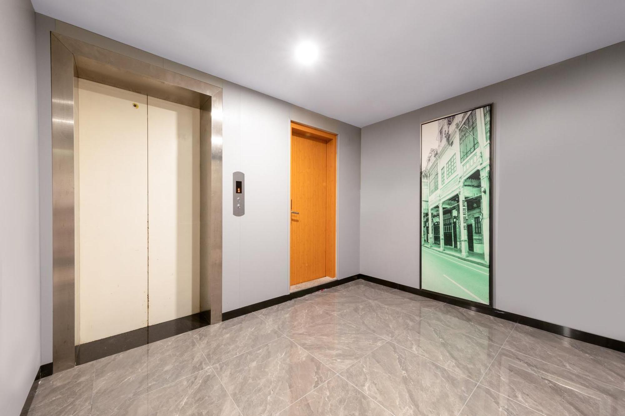 Xana Lite Hotel - Guangzhou Fangcun Huadiwan Metro Station Dış mekan fotoğraf