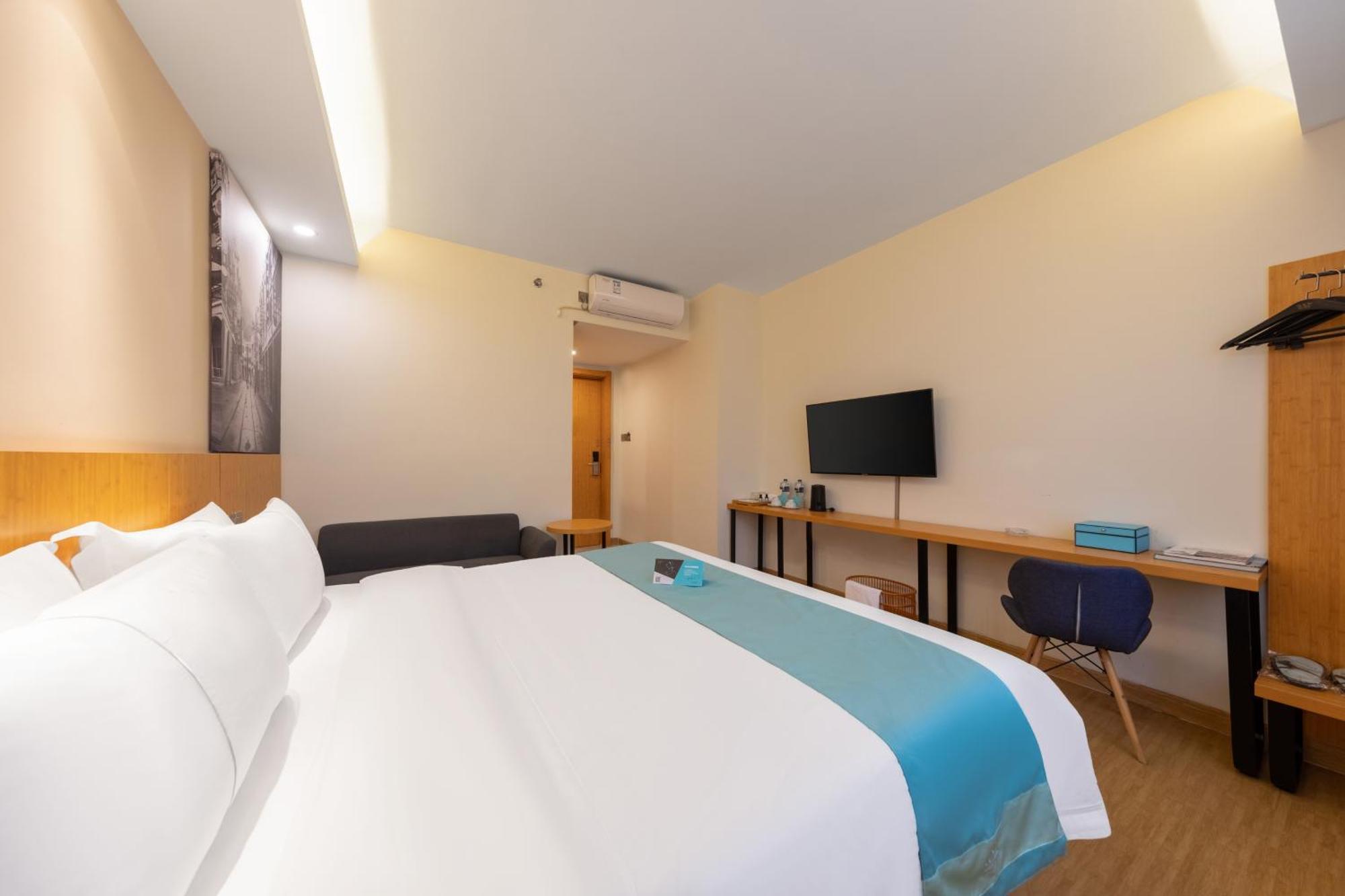 Xana Lite Hotel - Guangzhou Fangcun Huadiwan Metro Station Dış mekan fotoğraf