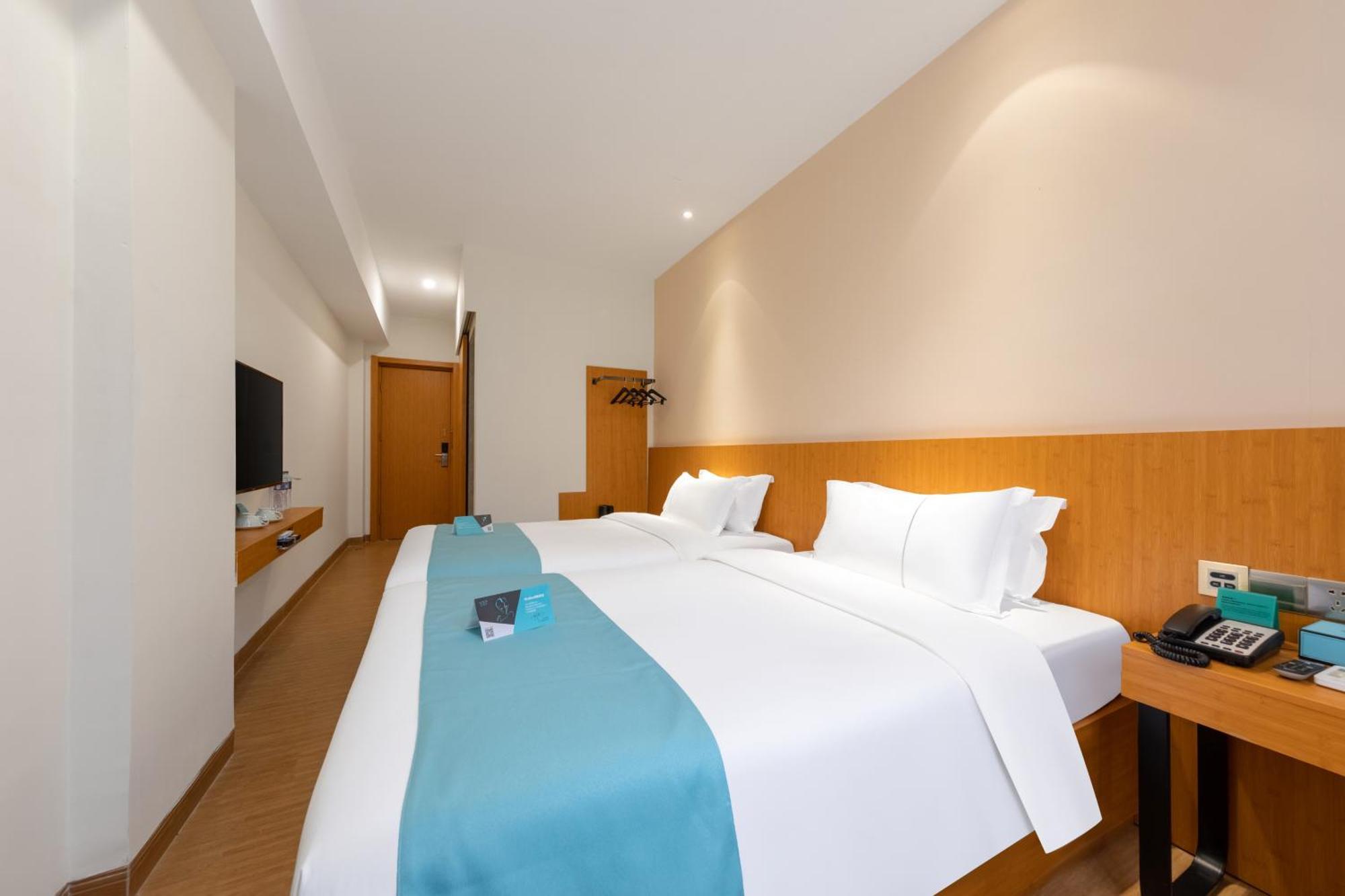 Xana Lite Hotel - Guangzhou Fangcun Huadiwan Metro Station Dış mekan fotoğraf