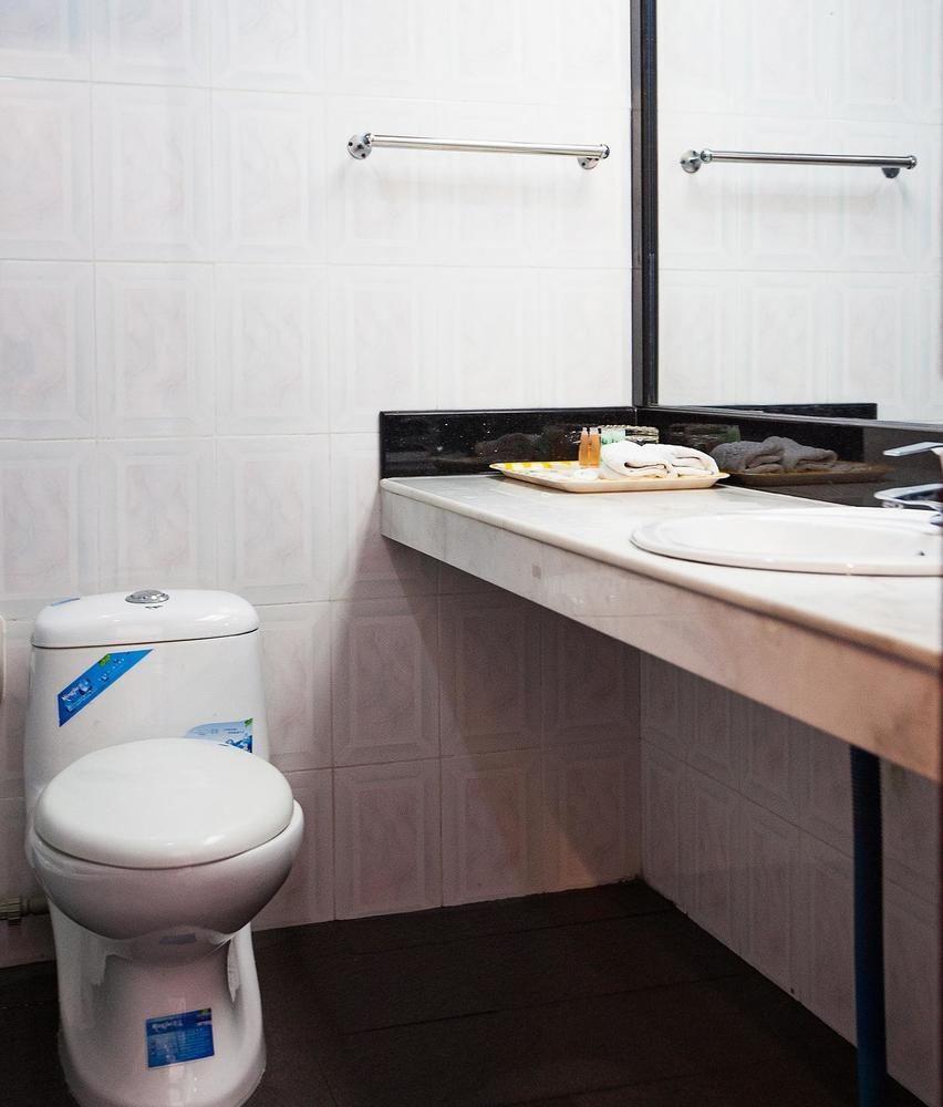 Xana Lite Hotel - Guangzhou Fangcun Huadiwan Metro Station Dış mekan fotoğraf