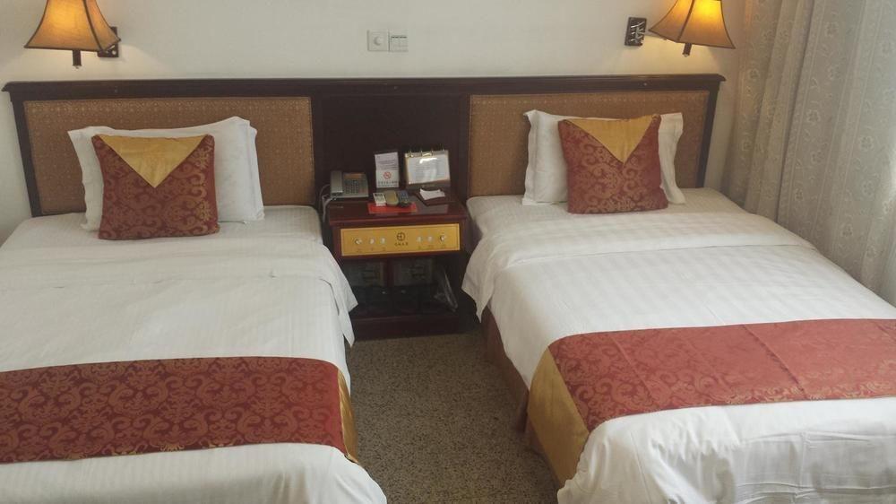 Xana Lite Hotel - Guangzhou Fangcun Huadiwan Metro Station Dış mekan fotoğraf